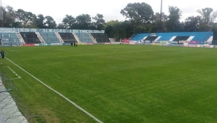 Sarmiento visita a Almagro en el Estadio Tres de Febrero